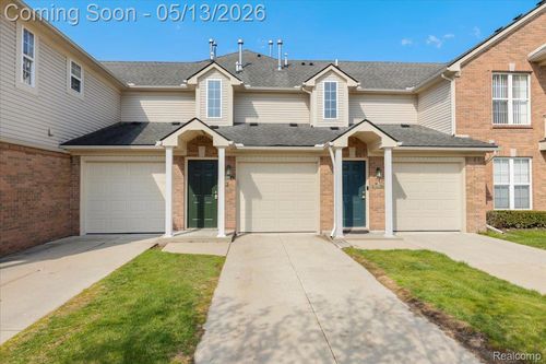 45761 Gable Dr, Macomb, MI, 48044-6605 | Card Image