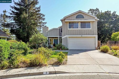9 Lone Oak Ct, Pleasant Hill, CA, 94523-2732 | Card Image