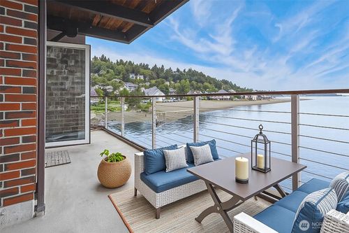 apt-214-3717 Beach Dr Sw, Seattle, WA, 98116-3054 | Card Image