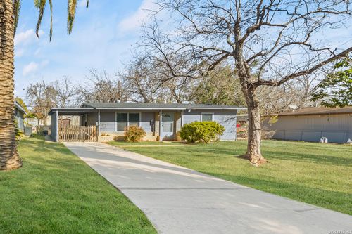 339 Creath Pl, San Antonio, TX, 78221-3012 | Card Image