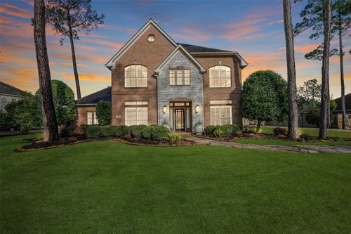 1011 Oak Park Ln, Friendswood, TX, 77546-3585 | Card Image