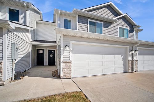 5917 Nw 90th Ct, Johnston, IA, 50131-1890 | Card Image