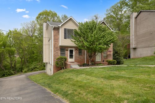 640 Shadywood Ln, Knoxville, TN, 37923-6109 | Card Image