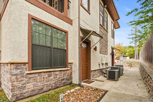 apt-6202-7342 Oak Manor Dr, San Antonio, TX, 78229-4575 | Card Image