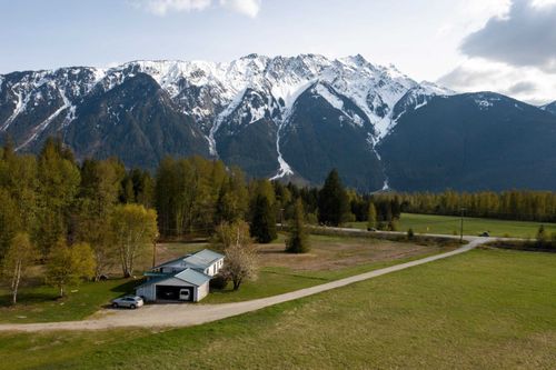 1691 Highway 99, Pemberton, BC, V0N | Card Image