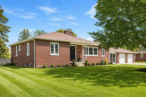 2112 Cresthill Dr, Columbus, OH, 43221-1224 | Card Image