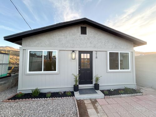 218 S Wentworth Ave, Miami, AZ, 85539-1530 | Card Image