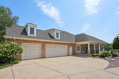 1718 Brookside Ln, Waunakee, WI, 53597-2621 | Card Image