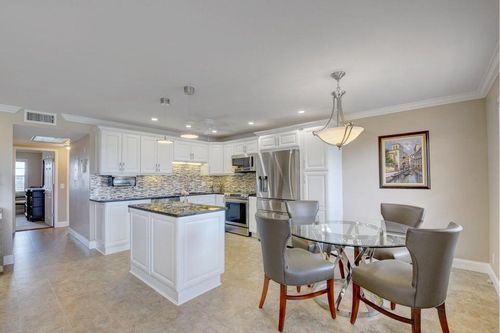 4028-4028 Newcastle B, Boca Raton, FL, 33434-4624 | Card Image