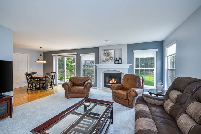 2226 Tremont Ave, House other with 4 bedrooms, 3 bathrooms and 2 parking in Aurora IL | Image 5