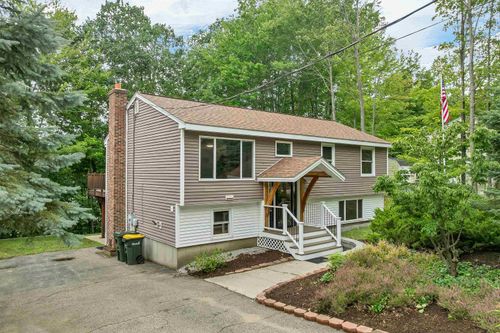 145 Province St, Laconia, NH, 03246-3803 | Card Image