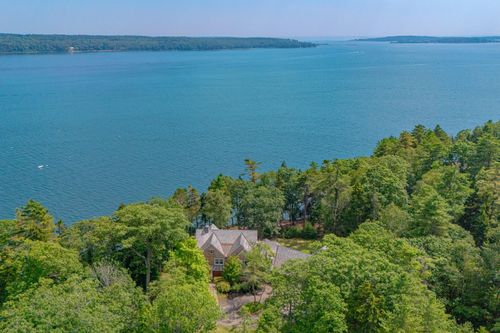 184 Spruce Point Road, Yarmouth, ME, 04096 | Card Image