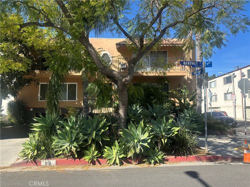 6-951 N Gardner, West Hollywood, CA, 90046 | Card Image