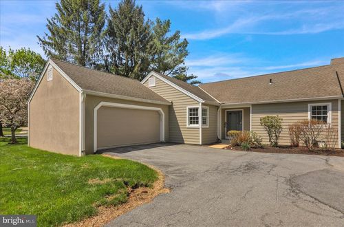 1962 Meadow Ln, WYOMISSING, PA, 19610-2710 | Card Image