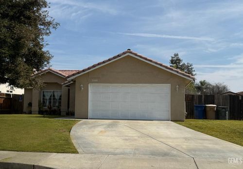 5806 Arc Dome Ave, Bakersfield, CA, 93313-4965 | Card Image