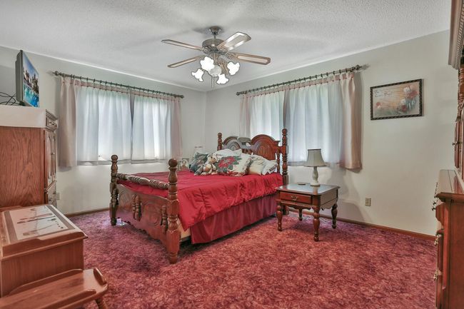 Master bedroom could use some updating but nice size room. | Image 20