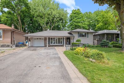 86 Lincoln Green Dr, House other with 2 bedrooms, 4 bathrooms and 8 parking in Markham ON | Image 1