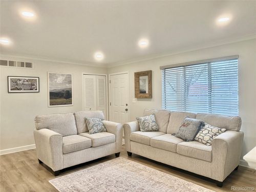 31676 Breezeway, Chesterfield Township, MI, 48047 | Card Image