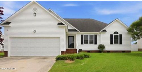 726 E Main St, Winterville, NC, 28590-9654 | Card Image