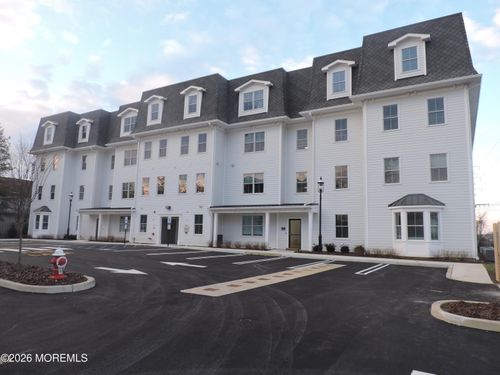 406-92 Drs James Parker Blvd, Red Bank, NJ, 07701-1482 | Card Image