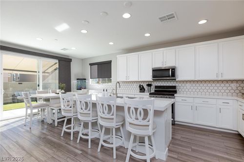 8910 Gilpin St, Las Vegas, NV, 89166-6766 | Card Image