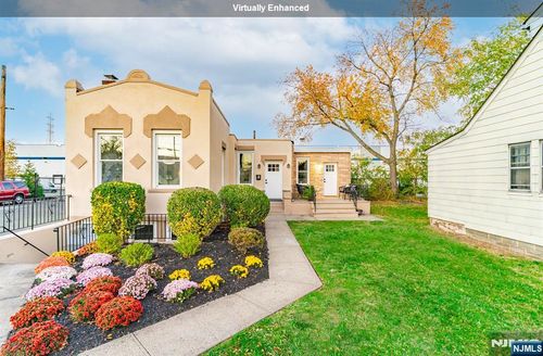 86 Roosevelt Ave, Belleville, NJ, 07109-3404 | Card Image