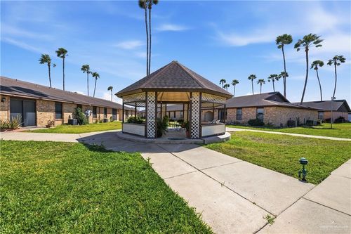 33-1500 Evergreen Ave, Mission, TX, 78572-6235 | Card Image
