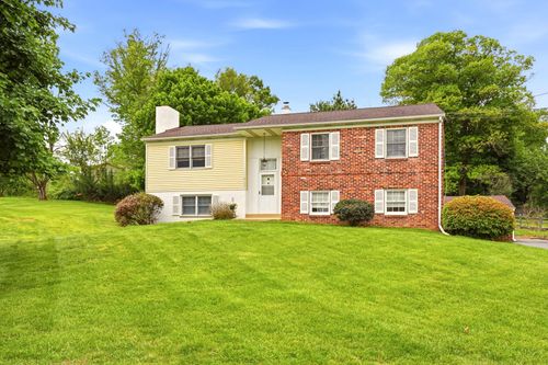 222 Coldstream Rd, PHOENIXVILLE, PA, 19460-2052 | Card Image