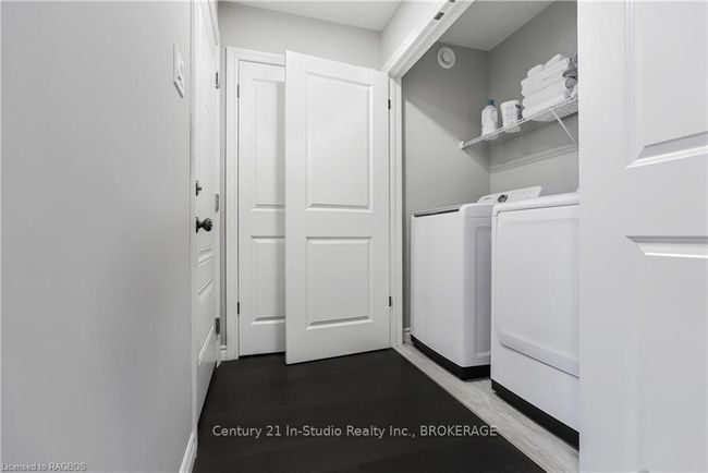 160 Hawthorn Cres, Condo with 3 bedrooms, 4 bathrooms and 2 parking in Kemble ON | Image 21