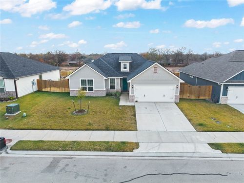 2502 Lightfoot Ln, Bryan, TX, 77803-1916 | Card Image