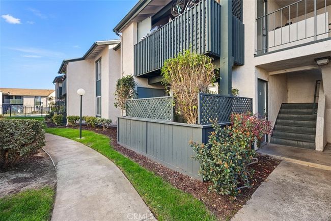 5 - 23300 Orange, Condo with 2 bedrooms, 1 bathrooms and null parking in Lake Forest CA | Image 20