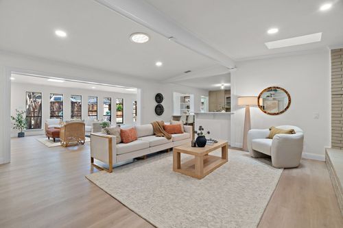 1306 Driftwood Dr, Euless, TX, 76040-6451 | Card Image