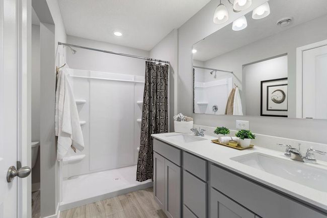 Ensuite bathroom of the primary bedroom! | Image 16