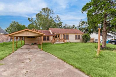 3018 Cedar Drive, House other with 3 bedrooms, 2 bathrooms and null parking in La Marque TX | Image 1