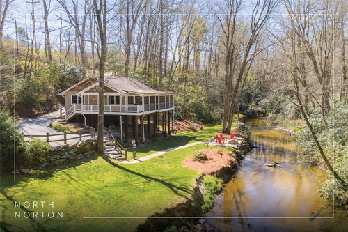 3147 N Norton Rd, Cullowhee, NC, 28723-8736 | Card Image