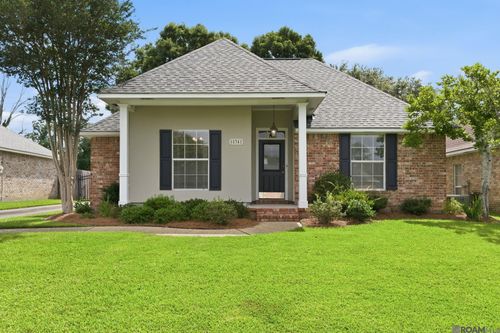 18341 Lake Indigo Dr, Baton Rouge, LA, 70817-7589 | Card Image