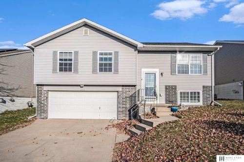 17824 Margo St, Omaha, NE, 68136-2090 | Card Image