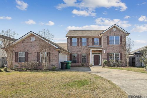 11075 S Bayou View Dr, Gonzales, LA, 70737-6561 | Card Image