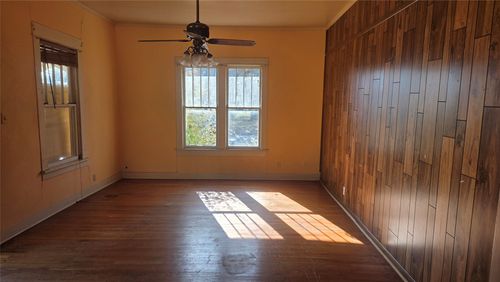 1509 Bois D Arc St, Commerce, TX, 75428-2527 | Card Image