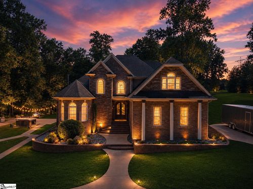 102 Point Bluff Ct, Inman, SC, 29349-8200 | Card Image