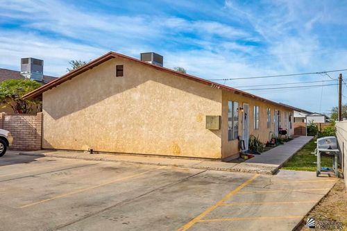 2114 S Walnut Ave, Yuma, AZ, 85364-6073 | Card Image
