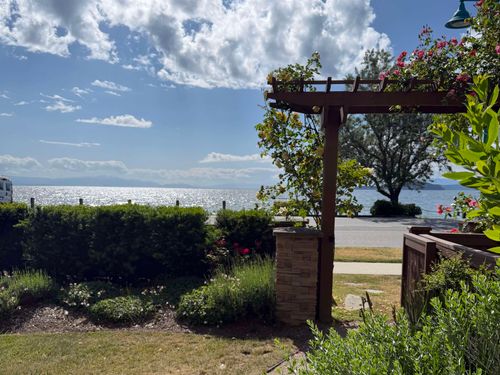 105-5160 Davis Bay Rd, Sechelt, BC, V7Z0H3 | Card Image