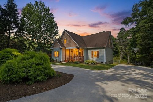 2089 Swiss Pine Lake Dr, Spruce Pine, NC, 28777-5442 | Card Image