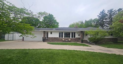225 Wegener Dr, Breckenridge, MN, 56520-1009 | Card Image