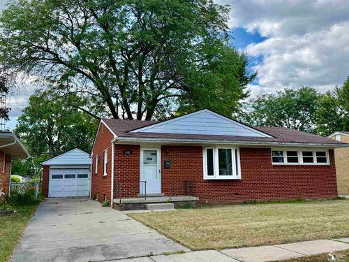 946 Western Ave, Monroe, MI, 48161-1810 | Card Image