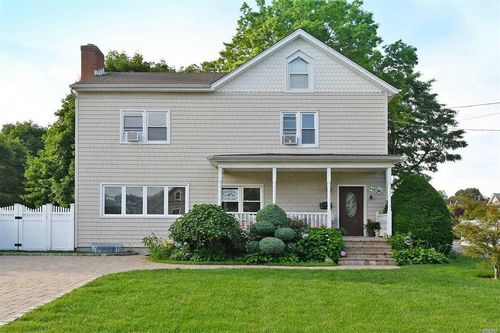 24 Prospect Ave, Glen Cove, NY, 11542-1945 | Card Image
