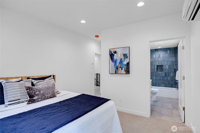 6050 Chorus Frog St Ne, House other with 4 bedrooms, 5 bathrooms and 2 parking in Bainbridge Island WA | Image 34