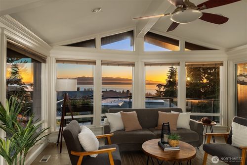 310 Skyline Drive, Edmonds, WA, 98020 | Card Image