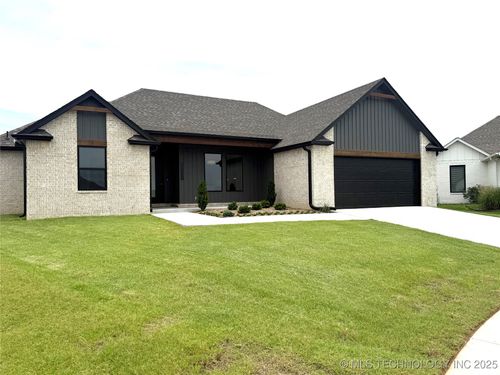 10703 S 278th Avenue E, Coweta, OK, 74429 | Card Image