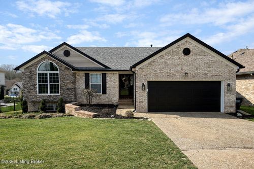 11210 Carriage View Way, Jeffersontown, KY, 40299-4387 | Card Image
